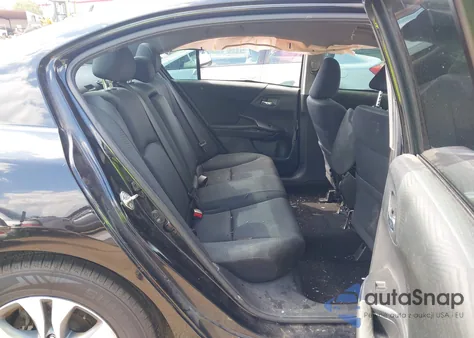 2015 Honda Accord Lx z USA, uszkodzony, nr VIN 1HGCR2F38FA164875